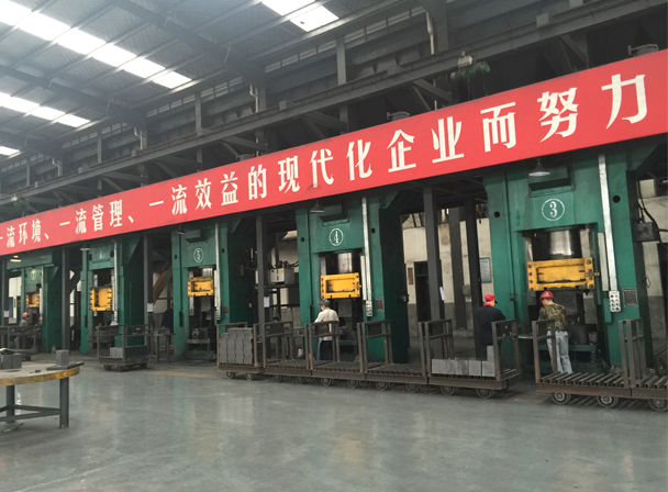 眼界大開，想不到還有這么干凈的鎂碳磚廠